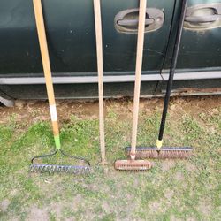 Garden Tools Lot Of 4