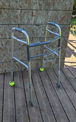 Adjustable Folding Walker.