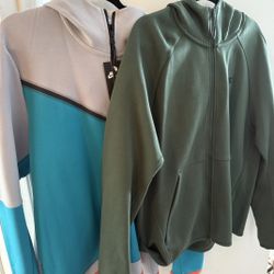 Nike Teck Fleece 