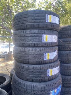SET GOODYEAR ASSURANCE ALL SEASON 235/65/17 BRAND NEW $490 price includes professional installation and tax