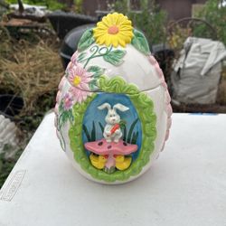 David's Cookies Easter Bunny Egg Shape Ceramic Panoramic Floral Cookie Jar