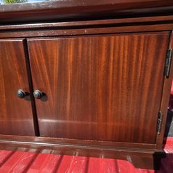 Dresser/TV stand