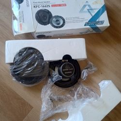 New Car Speakers, Pairs. Kenwood KFC-1662S. 3-Way, 6-1/2".