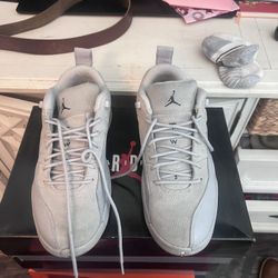 Jordan 12 Retro Low Wold gray