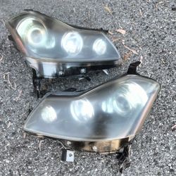 2006-2009 Infiniti M35/45 Headlights Xenon Hid With Lights Bulbs And Accessories OEM.