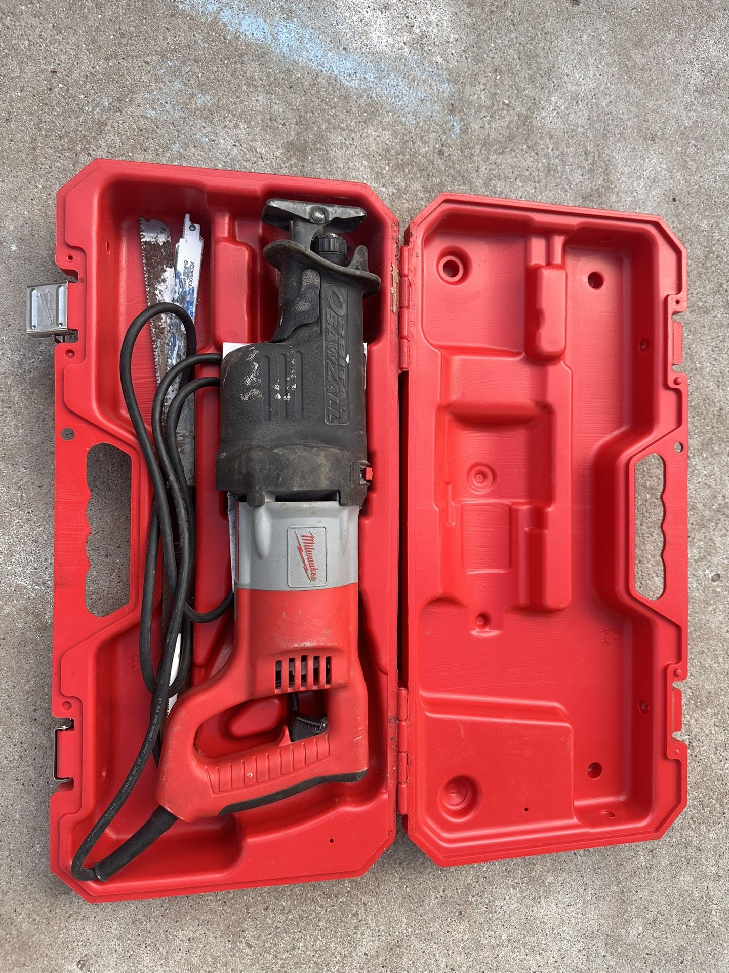 Milwaukee Orbital Saw
