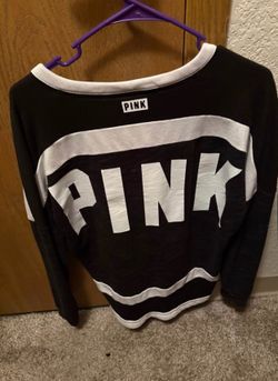 VS Pink pull over