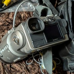 Sony DSC-F707 Cyber-shot 5MP Digital Camera Bundle | Untested | Y2K Retro 