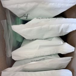 Motif Breast Milk Storage Bags. New, Unopened.