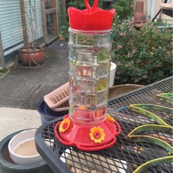 Glass Square Pattern Hummingbird Feeder