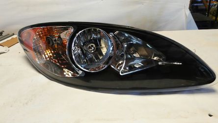 Dorman Right Headlight, 888-5107, International ProStar 2018-07 ÷Bulbs