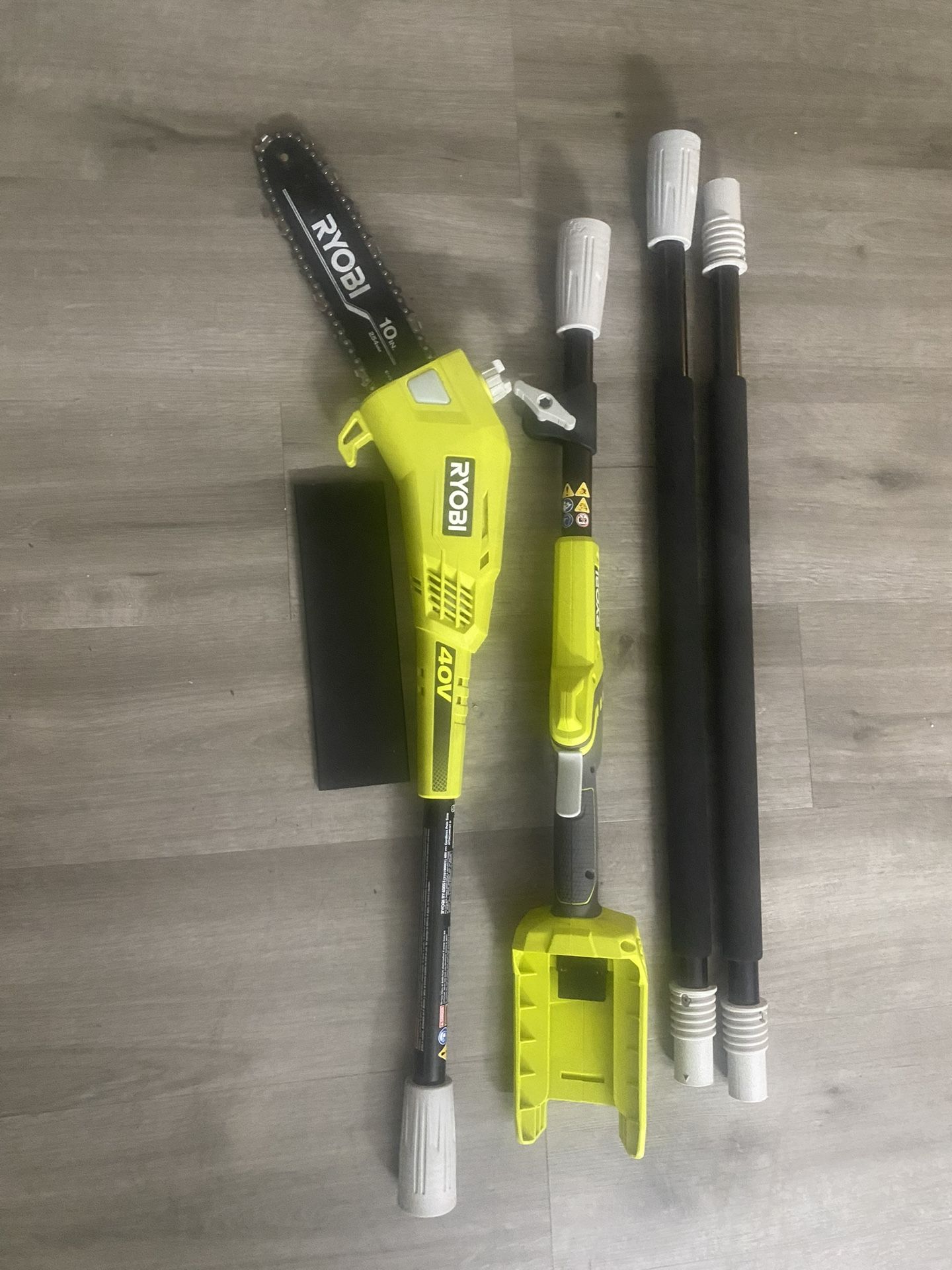Ryobi 40V 10 Inch Pole Saw Kit