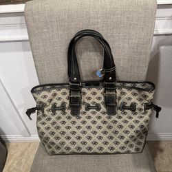 Dooney & Bourke Hand Bag