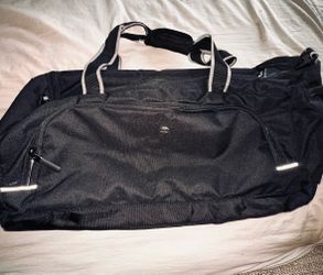 Victorinox Duffel✨