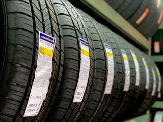 Goodyear Eagle LS2 275/55/20 Chevy Silverado Tahoe Suburban GMC Sierra Yukon Ford F-150