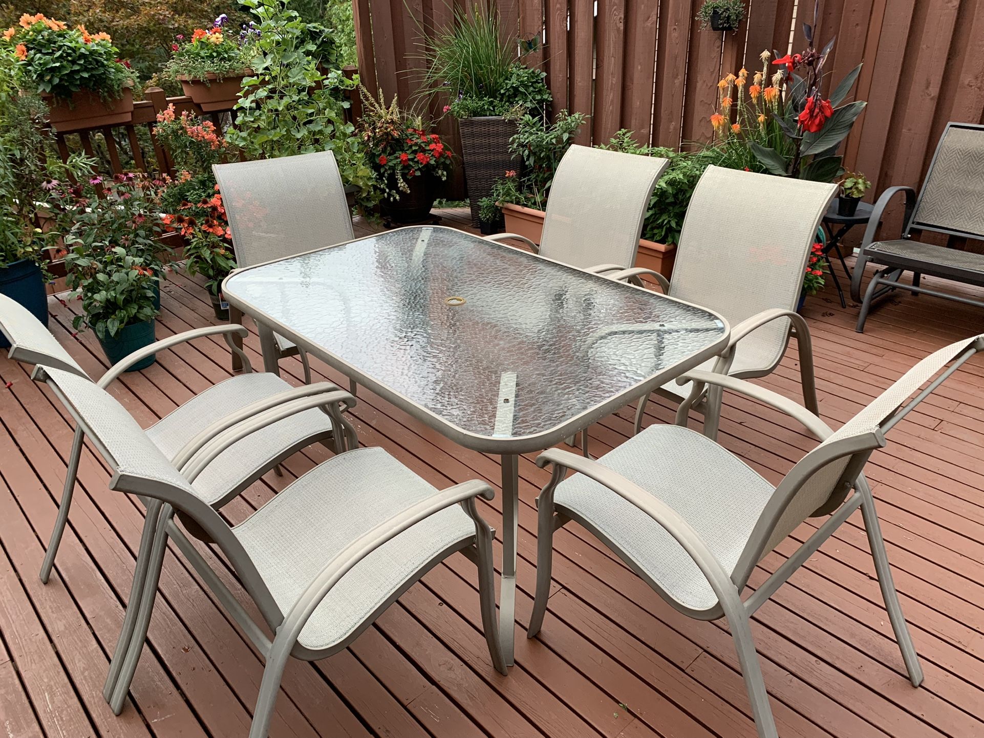 Outdoor Table And Chairs