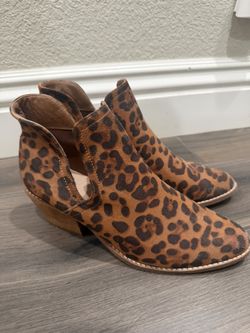 Women’s Booties