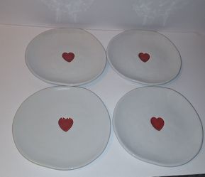 Williams Sonoma 'Red Heart' Collection Luncheon Salad Plates  (4)-LIKE-NEW!