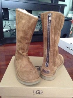 Uggs size 5