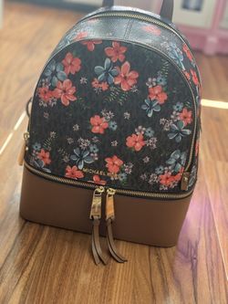 Beautiful New Backpack Michael Kors