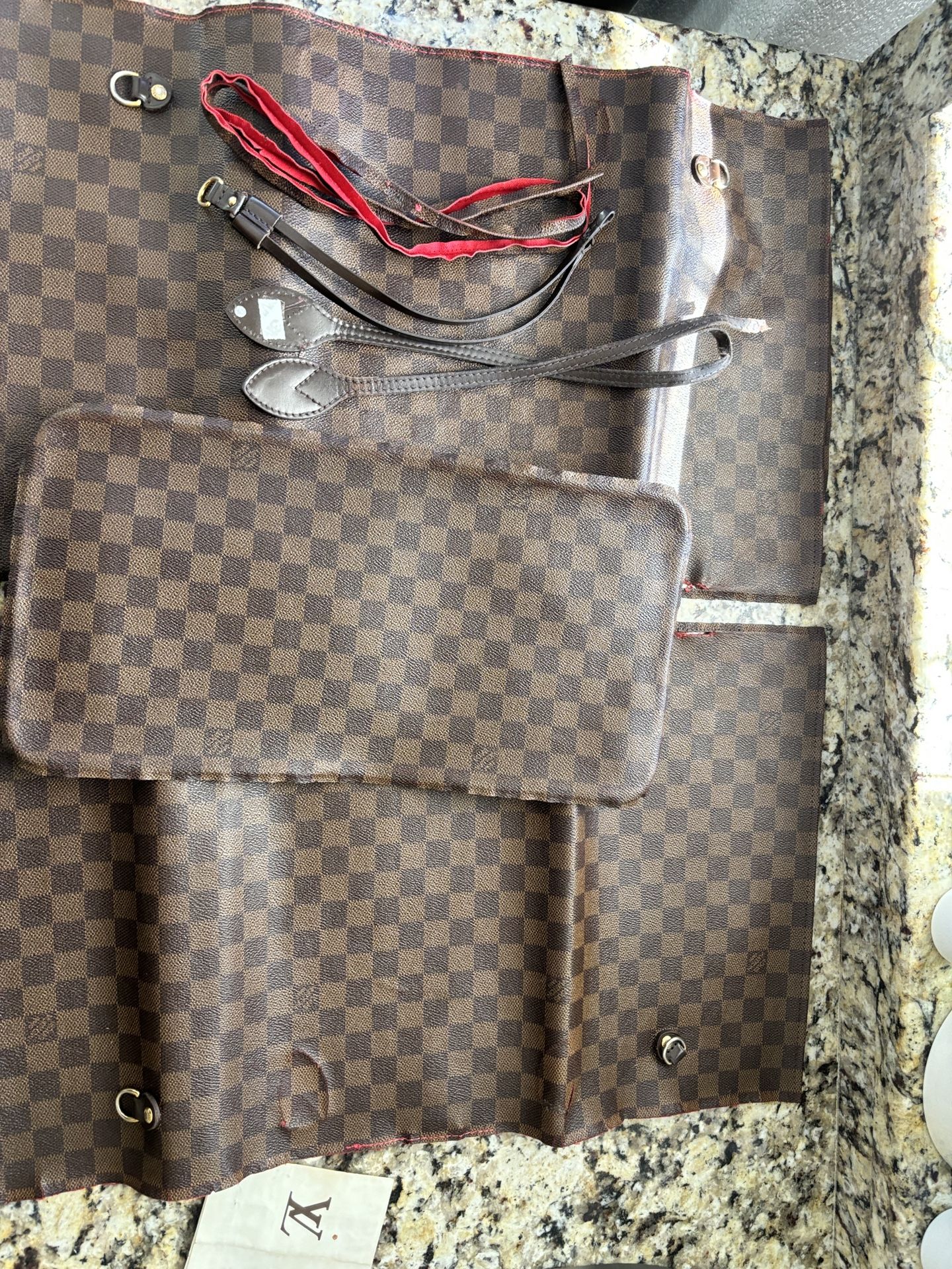 Deconstructed Louis Vuitton Never full With Dust Bag And Original Receipt