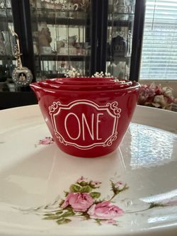 Rae Dunn Red Measuring Cups ♥️