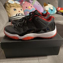 Jordan Retro 11 Low “Bred” Size 9 Men