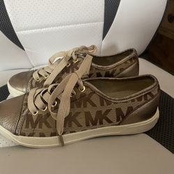 Michael Kors Woman Tennis Shoes Size 5M