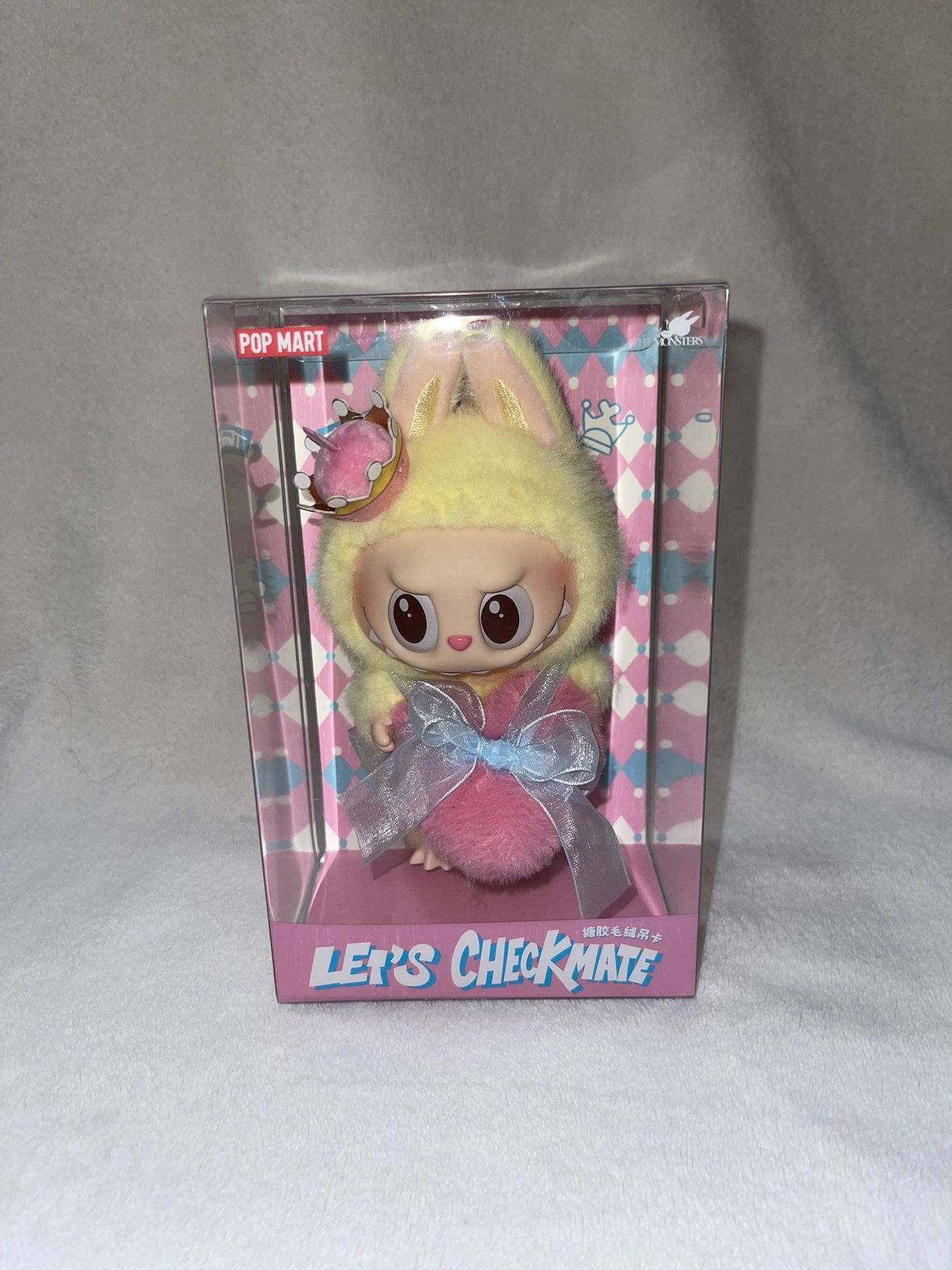 Pop mart the monster let’s check mate vinyl face the queen plush sealed