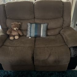 Loveseat Recliner (manual)