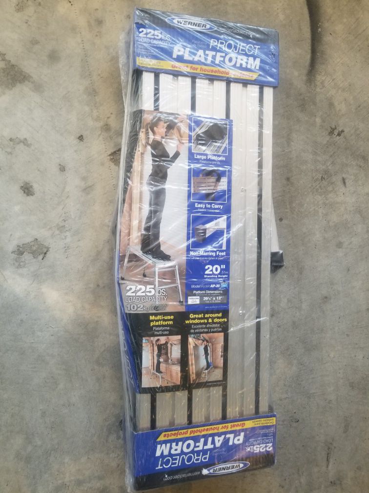 Small bench ladder