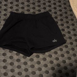 Alo Shorts 
