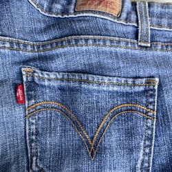 Levis