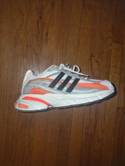 Men's size 9.5 jellyfish sneakers