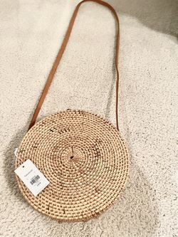 Mavis Round Ratton Crossbody
