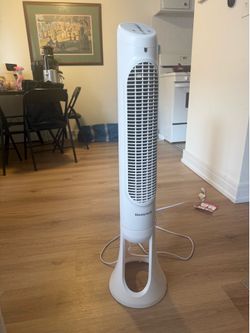 Honeywell Quiet Set fan