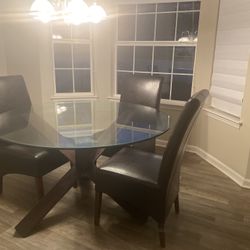 Rooms To Go Glass Top Dining Set