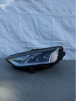 2020 2021 2022 2023 2024 2025 AUDI A4 LEFT SIDE HEADLIGHT OEM USED