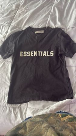 Essentials V-neck Shirt Short-sleeve 