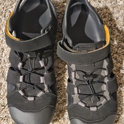 Teva Flintwood Water Shoes for Men size 10 