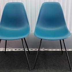 Herman Miller Eames Molded Plastic Dining Side Chair/Read The Description / Available 
