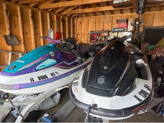2 Yamaha jetskis with trailer