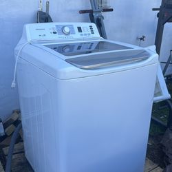Insignia washer and dryer