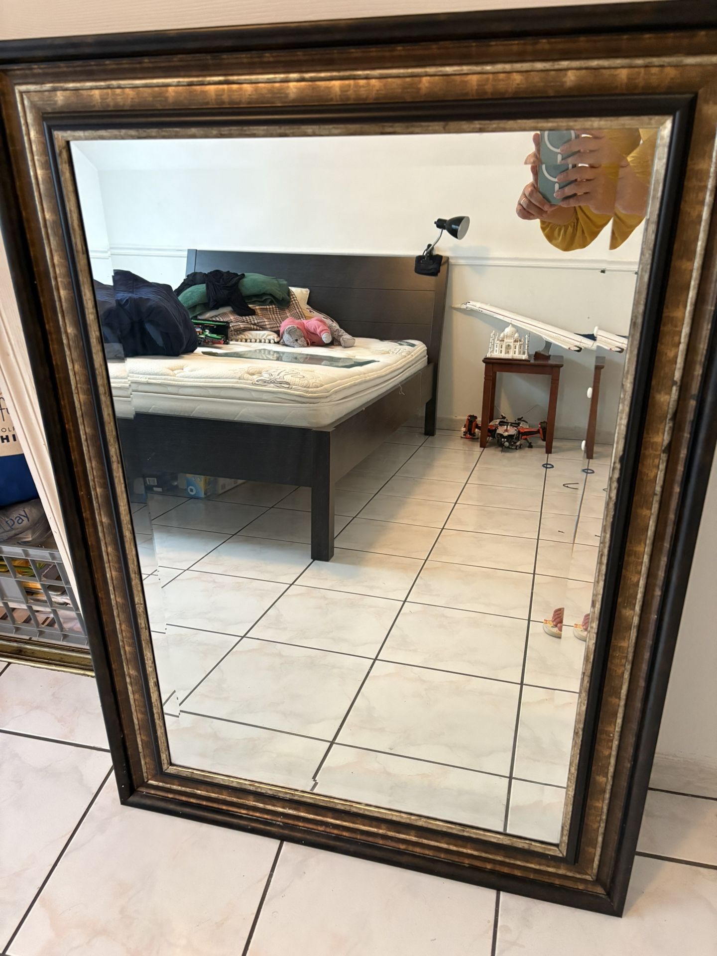 Large Decorative Mirror – Great Condition