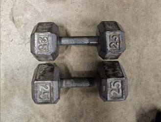 25 lb dumb bells