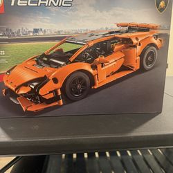Lego Technic Lamborghini Huracan Set 42196