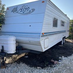 27 Foot Camp Trailer For Sale