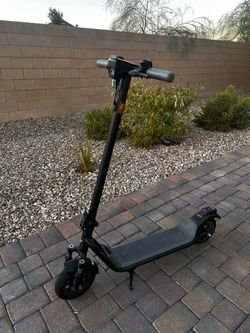 NIU KQi 100 Series Electric Kick Scooter