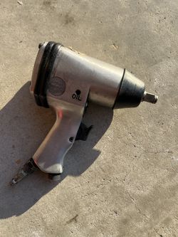1/2” Air Impact Wrench- Central Pneumatic