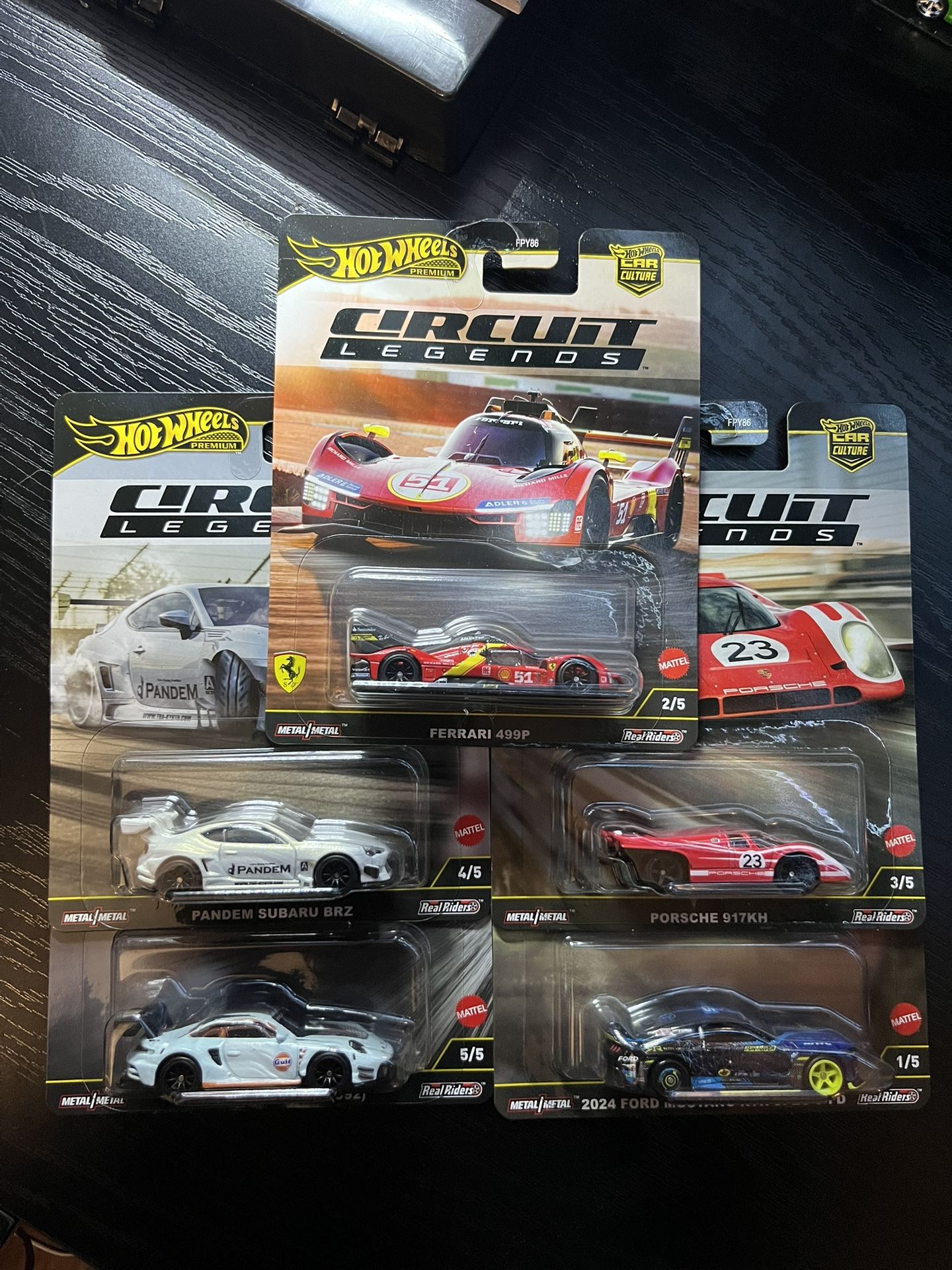 Hot Wheels Circuit Legends